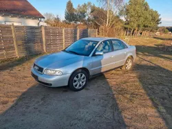 Silber Gebraucht 2000 Audi A4 Limousine | 500 € (Superpreis)