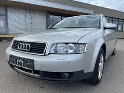 Silver metallic Gebraucht 2002 Audi A4 Kombi | 999 € (Superpreis)