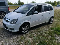 Weiß Gebraucht 2008 Opel Meriva Van / Kleinbus | 1.850 € (Fairer Preis)