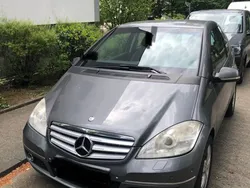 Grau Gebraucht 2010 Mercedes A200 Avantgarde Kleinwagen | 3.600 € (Guter Preis)