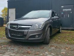 Braun Gebraucht 2009 Opel Astra Kombi | 2.999 € (Fairer Preis)