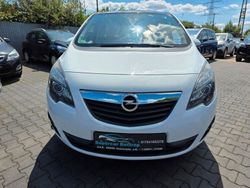 Schwarz Gebraucht 2011 Opel Meriva Design Edition Van / Kleinbus | 4.800 € (Fairer Preis)