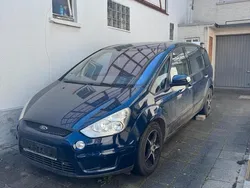 Blau Gebraucht 2009 Ford S-MAX S Van / Kleinbus | 1.970 €