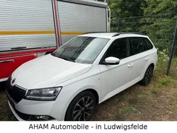 Weiß Gebraucht 2020 Skoda Fabia Ambition Kombi | 11.890 € (Fairer Preis)