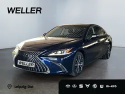 Blau Gebraucht 2024 Lexus ES300H Limousine | 45.790 € (Guter Preis)