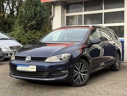 Blau Gebraucht 2016 VW Golf VII Allstar Kombi | 11.950 € (Fairer Preis)