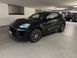 Schwarz Gebraucht 2017 Porsche Macan Turbo Performance Package SUV | 52.900 € (Fairer Preis)