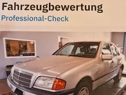 Silber Gebraucht 1995 Mercedes C180 Classic Limousine | 9.800 €