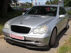 Silber Gebraucht 2002 Mercedes C200 Classic Limousine | 3.799 € (Fairer Preis)