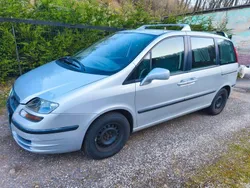 Grau Gebraucht 2008 Fiat Ulysse Van / Kleinbus | 3.800 €