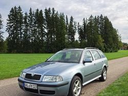 Gebraucht 2005 Skoda Octavia Kombi | 1.950 € (Etwas zu teuer)