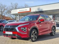 Rot Gebraucht 2022 Mitsubishi Eclipse Cross Plus SUV | 25.900 € (Fairer Preis)