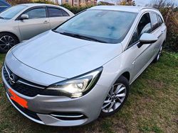 Silber Gebraucht 2020 Opel Astra Business Elegance Kombi | 6.500 €