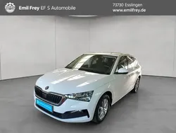 Weiß Gebraucht 2020 Skoda Scala Drive Kleinwagen | 16.979 € (Guter Preis)