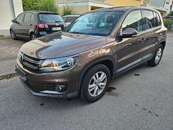 Braun Gebraucht 2015 VW Tiguan Trendline SUV | 12.000 € (Fairer Preis)