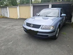 Blau Gebraucht 2000 VW Passat Limousine | 1.800 € (Fairer Preis)