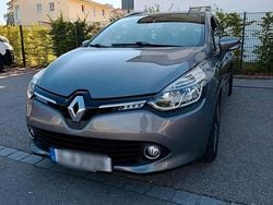Grau Gebraucht 2015 Renault Clio GrandTour Kombi | 2.800 € (Superpreis)