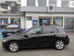Schwarz Gebraucht 2023 VW Golf VIII Life Limousine | 25.498 € (Fairer Preis)