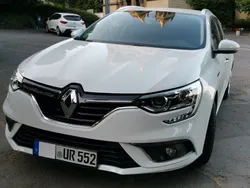 Weiß Gebraucht 2020 Renault Mégane IV Business Limousine | 13.400 € (Guter Preis)