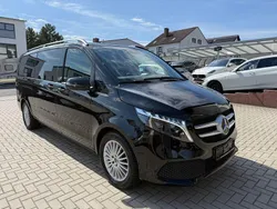 Schwarz Gebraucht 2024 Mercedes V300 Van / Kleinbus | 53.300 €
