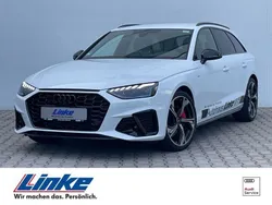 Gletscherweiß metallic Gebraucht 2024 Audi A4 Competition Kombi | 54.790 €