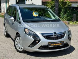 Silber Gebraucht 2012 Opel Zafira Tourer Edition Van / Kleinbus | 8.690 € (Etwas zu teuer)