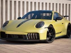 Gelb Neu 2025 Porsche 911 Carrera 4 GTS | 222.400 €