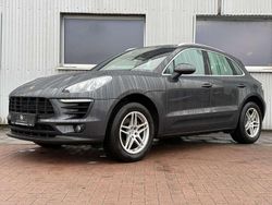 Grau Gebraucht 2017 Porsche Macan SUV | 29.990 € (Guter Preis)