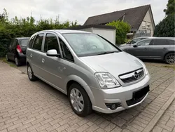Silber Gebraucht 2006 Opel Meriva Van / Kleinbus | 2.999 € (Fairer Preis)