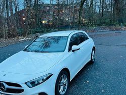 Weiß Gebraucht 2019 Mercedes A180 Limousine | 17.500 € (Guter Preis)