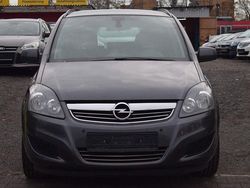 Grau Gebraucht 2012 Opel Zafira Family Van / Kleinbus | 3.999 € (Fairer Preis)