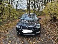 Schwarz Gebraucht 2013 Skoda Superb Active Kombi | 6.000 € (Guter Preis)