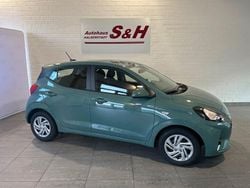 Grün Neu 2025 Hyundai i10 Comfort Kleinwagen | 16.990 € (Guter Preis)