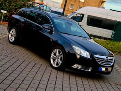 Schwarz Gebraucht 2010 Opel Insignia Kombi | 4.999 € (Fairer Preis)
