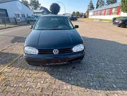 Schwarz Gebraucht 2000 VW Golf IV Kleinwagen | 2.000 €