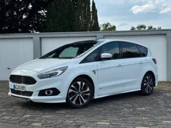 Weiß Gebraucht 2019 Ford S-MAX ST-Line Van / Kleinbus | 22.750 € (Superpreis)