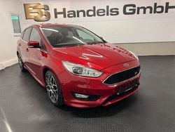 Rot Gebraucht 2016 Ford Focus ST-Line Limousine | 11.950 € (Fairer Preis)