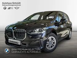 Saphirschwarz Gebraucht 2022 BMW 225 Active Tourer Sport Line Van / Kleinbus | 31.660 € (Guter Preis)