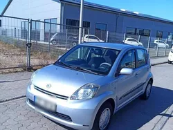 Silber Gebraucht 2007 Daihatsu Sirion Kleinwagen | 3.750 € (Teuer)