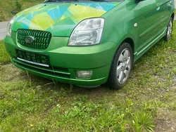 Grün Gebraucht 2004 Kia Picanto Kleinwagen | 2.650 €