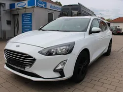 Weiß Gebraucht 2019 Ford Focus Cool & Connect Kombi | 13.199 € (Fairer Preis)