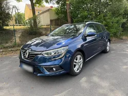Blau Gebraucht 2017 Renault Mégane GrandTour Kombi | 7.900 € (Teuer)