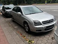 Grau Gebraucht 2003 Opel Vectra Kleinwagen | 1.150 € (Superpreis)