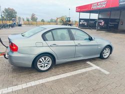 Blau Gebraucht 2006 BMW 320 Limousine | 6.200 € (Etwas zu teuer)