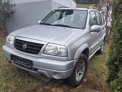 Silber Gebraucht 2004 Suzuki Grand Vitara SUV | 5.900 € (Fairer Preis)