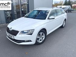 Weiß Gebraucht 2018 Skoda Superb Ambition Kombi | 11.888 € (Guter Preis)