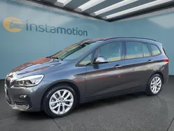 Grau Gebraucht 2021 BMW 218 Gran Tourer Van / Kleinbus | 22.549 € (Fairer Preis)