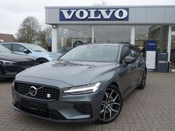 Grau Gebraucht 2021 Volvo V60 Kombi | 33.900 € (Fairer Preis)