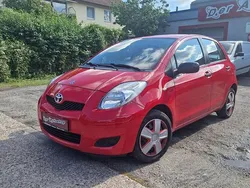 Rot Gebraucht 2010 Toyota Yaris Cool Kleinwagen | 3.950 € (Fairer Preis)
