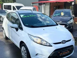 Weiß Gebraucht 2012 Ford Fiesta Trend Kleinwagen | 4.899 € (Fairer Preis)
